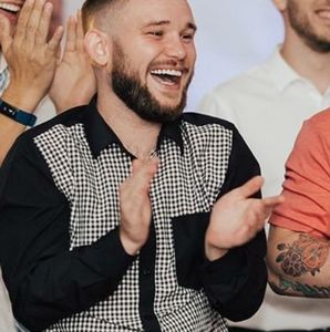 Meet your Posher, Tyler